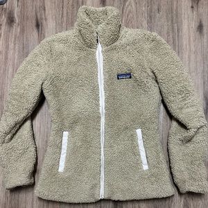 Patagonia women’s Sherpa jacket…size Small